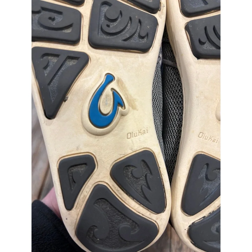 OluKai kids slide on shoes